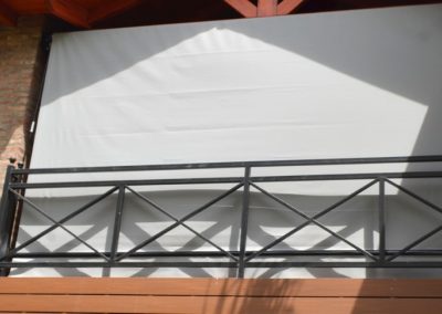 Toldo de Balcón en Chalet de Funes